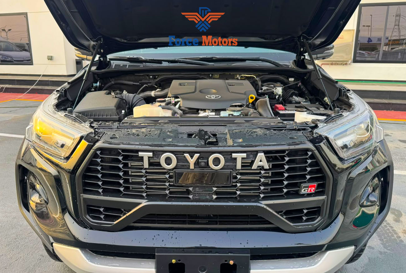 Hilux GR SPORT . 2.8L . Inline-4 . Automatic . Diesel thumbnail 5