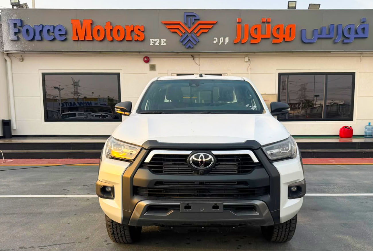 Toyota Hilux Adventure . 2.8L . Inline-4 . Automatic . Diesel