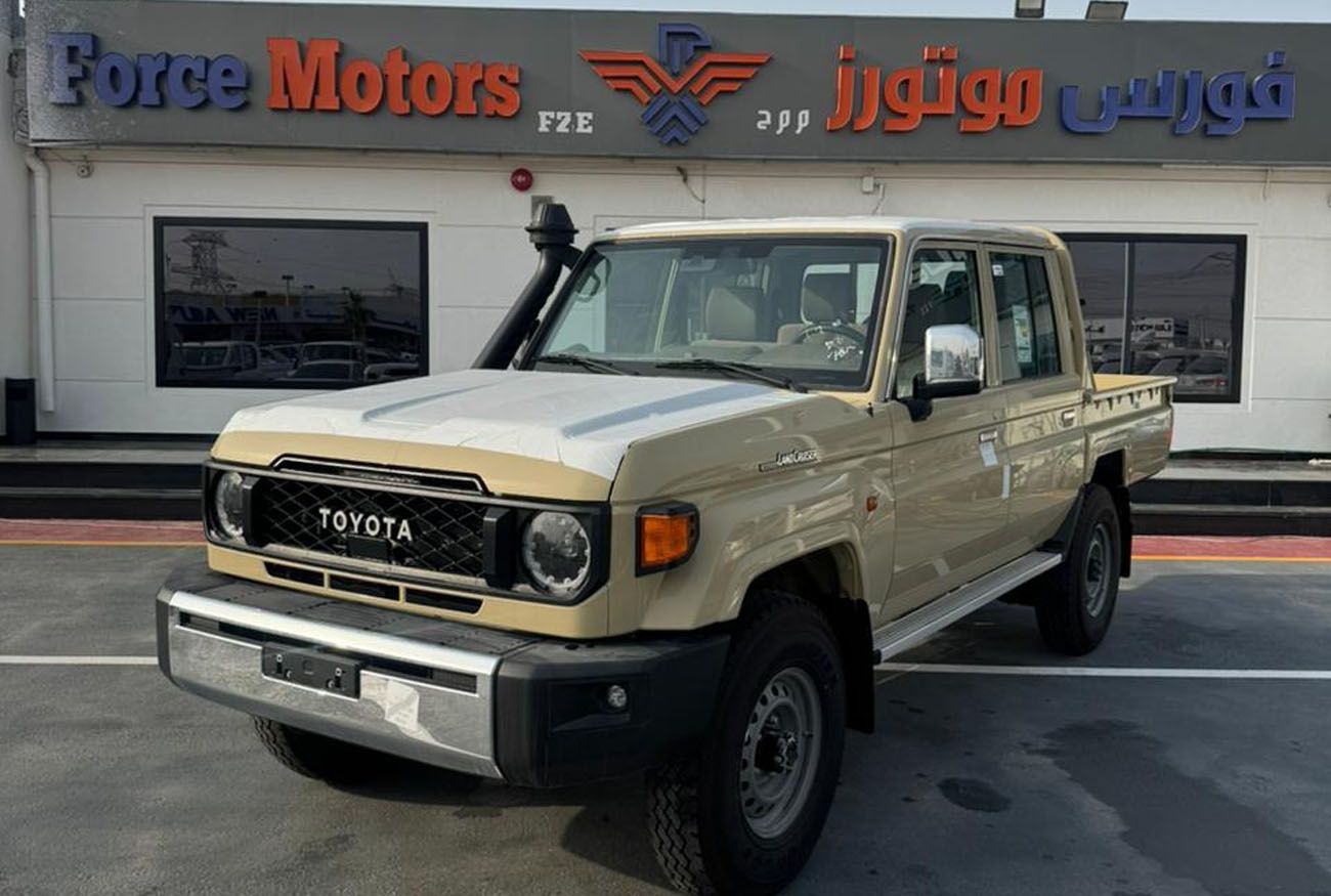 LC 79 LX DC . 2.8L . Inline-4 . Manual . Diesel thumbnail 3