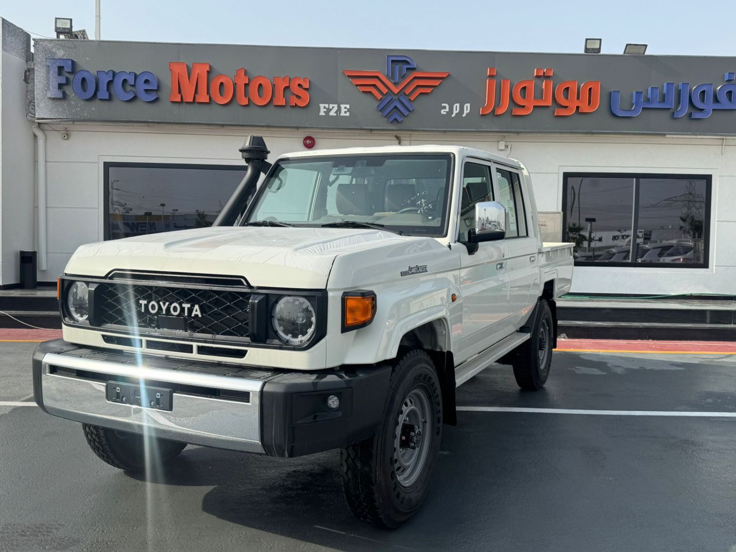 LC 79 LX DC . 2.8L . Inline-4 . Manual . Diesel thumbnail 2