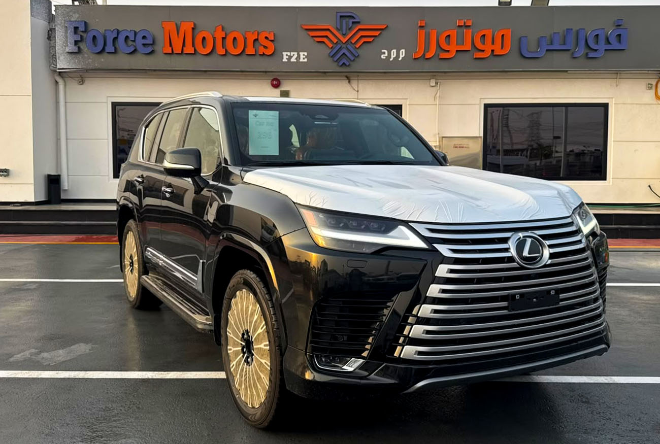 Lexus LX700h VIP . 3.5L .  V6 . Hybrid . Automatic  thumbnail 2