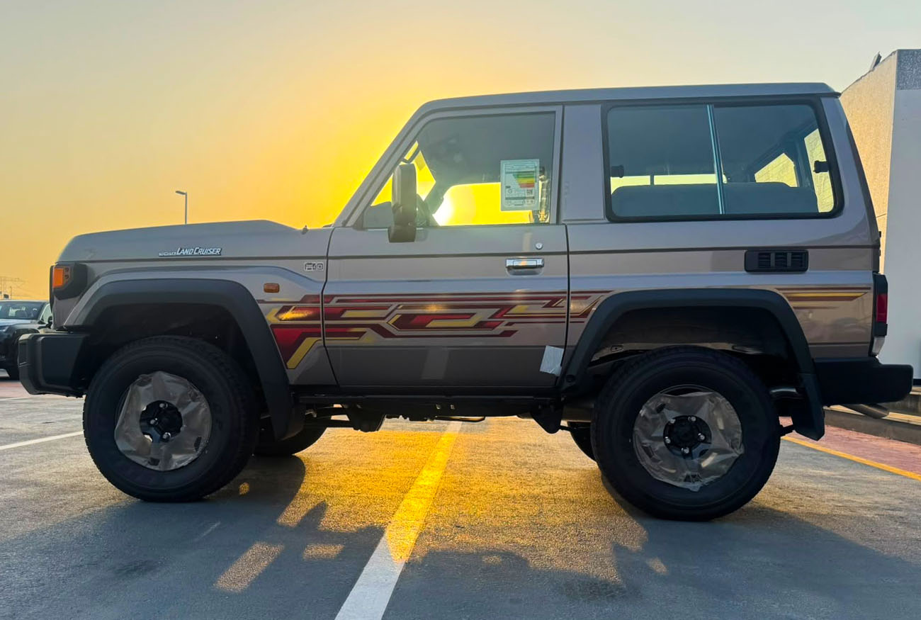 LC71 Hardtop . 4.0L . V6  thumbnail 5