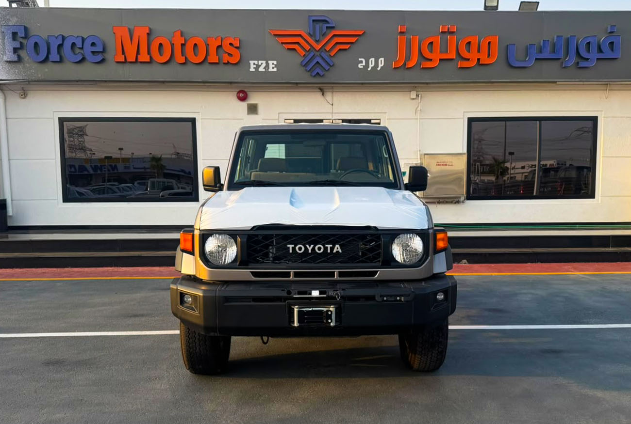 LC71 Hardtop . 4.0L . V6 