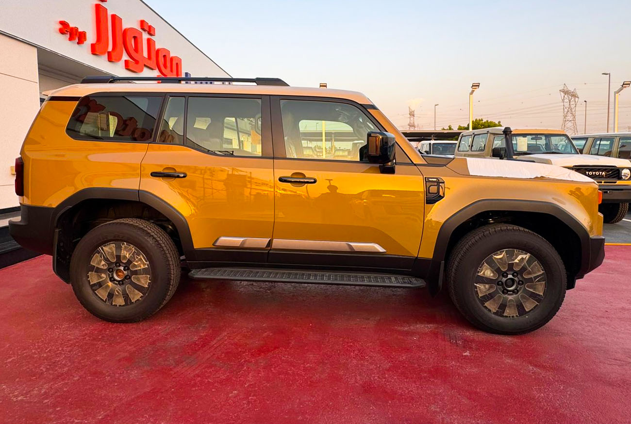 Toyota Prado TXR . 2.4L . I4 . Automatic . Petrol thumbnail 4