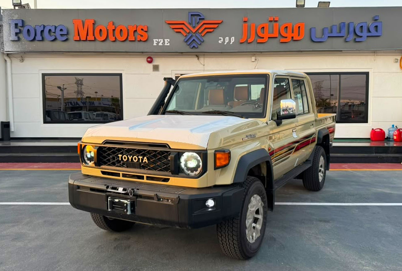 LC79 LX . 2.8L I4 Turbo Diesel . Automatic . 5 Seats  thumbnail 2
