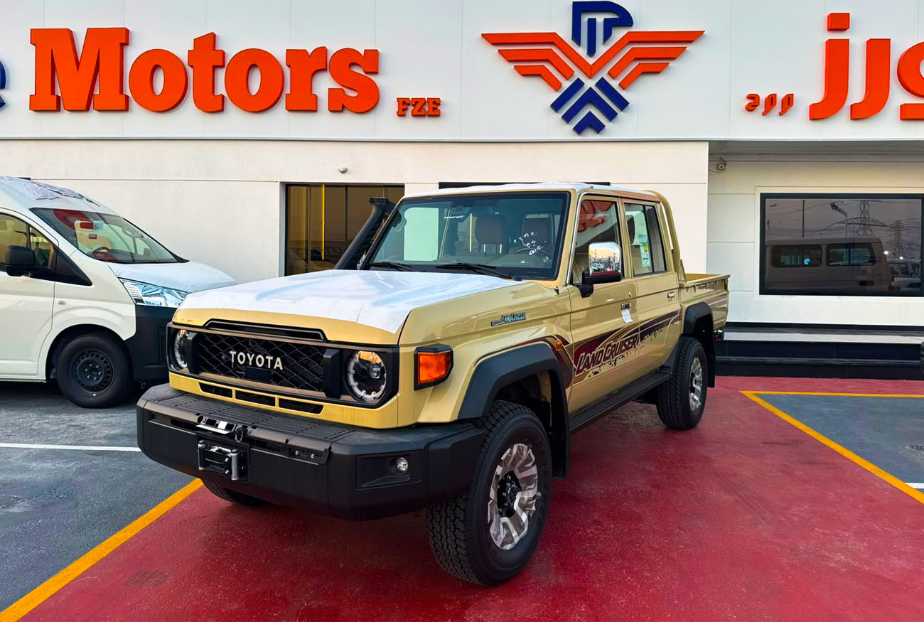 LC79 Pick-up . DC . 2.8L . I4 . Automatic . Diesel thumbnail 2