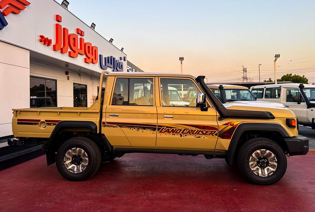 LC79 Pick-up . DC . 2.8L . I4 . Automatic . Diesel thumbnail 4